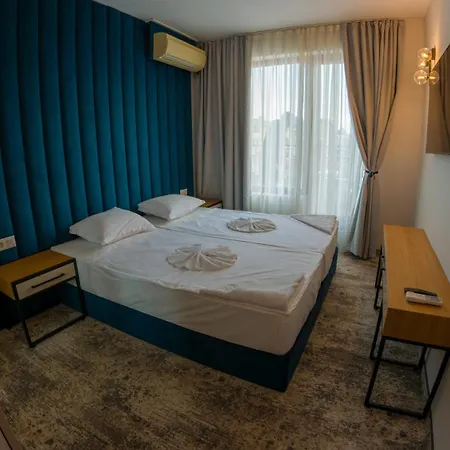 Luxury 1 Bedroom 5th Floor Apartment