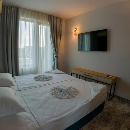 Luxury 1 Bedroom 5th Floor Warna