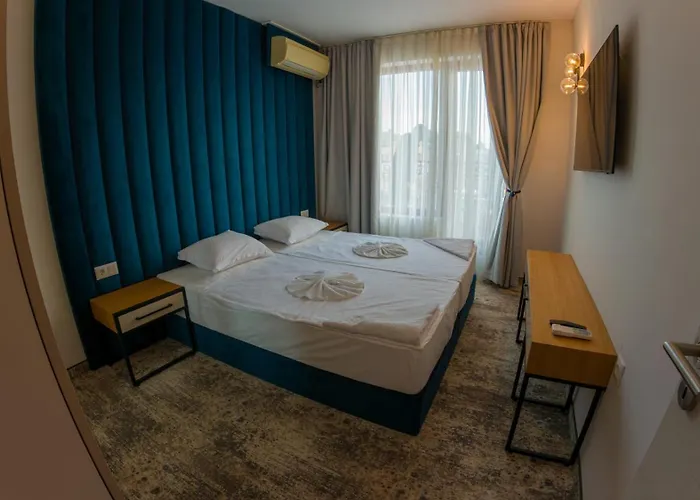 Luxury 1 Bedroom 5th Floor Apartment