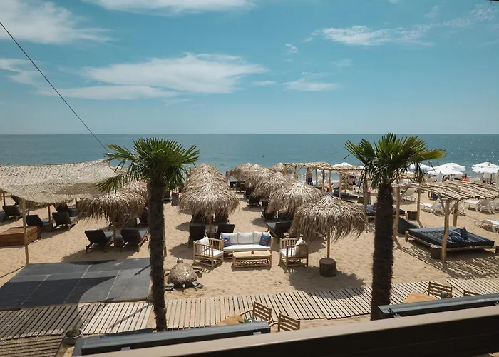 Luxury 1 Bedroom 5th Floor Apartment